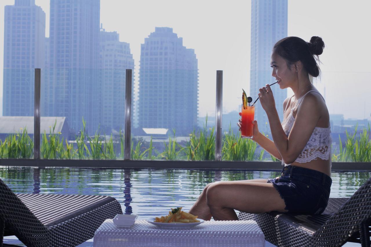 Hotel Neo+ Kebayoran Yakarta Exterior foto